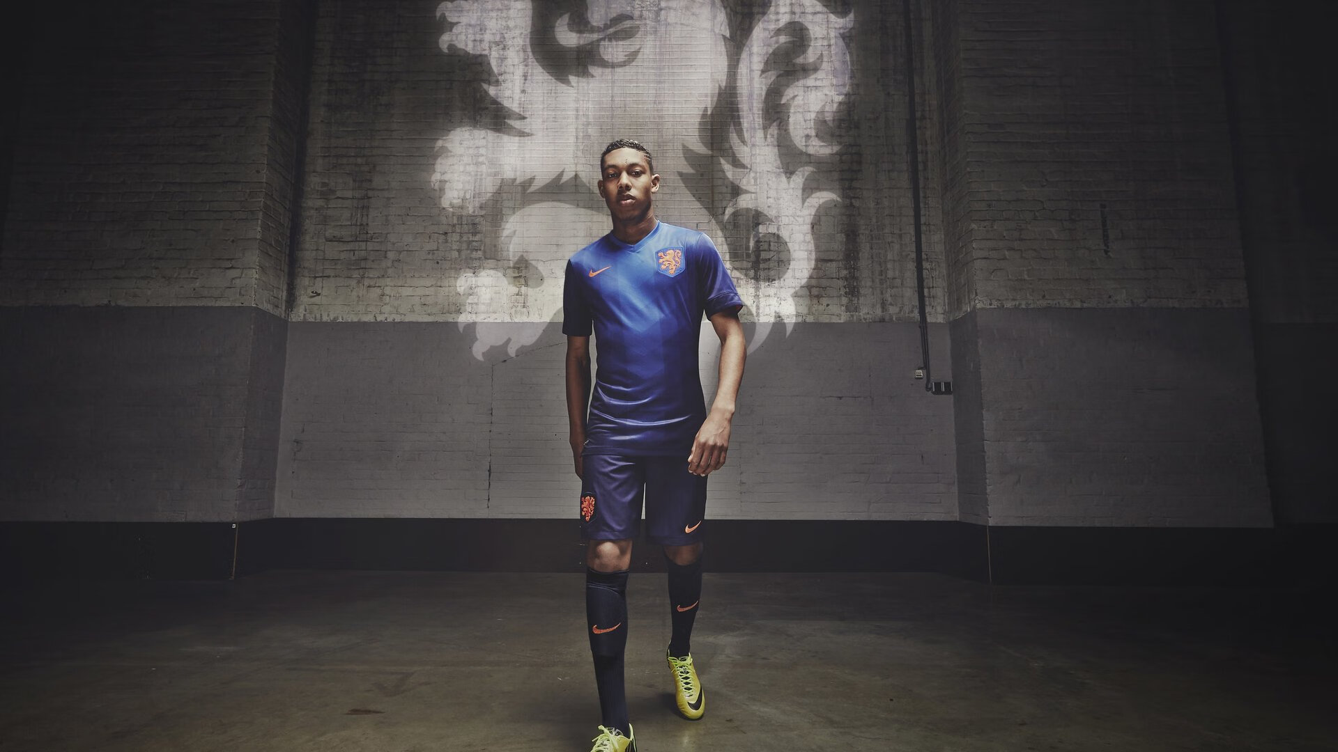 格雷琴·沃尔什连续打破赛道纪录,格雷沃斯