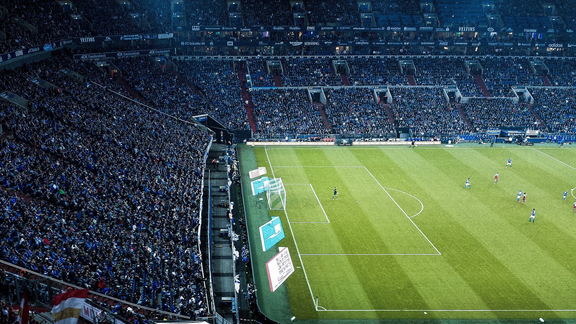 职业联赛推动医疗合作项目为球员提供赛季保障,足球赛事医疗保障方案